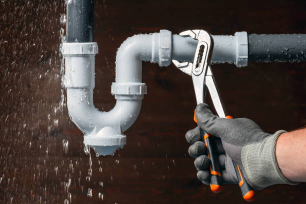 Professional Leak Detection technician working in Moyock, NC